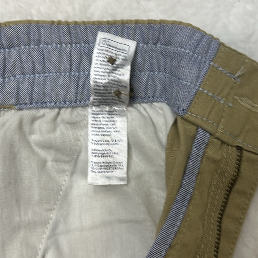 NWT .SIZE-M..97%COTTON..TOMMY-HILFIGER—Tan Flat Front Shorts - Picture 12 of 13